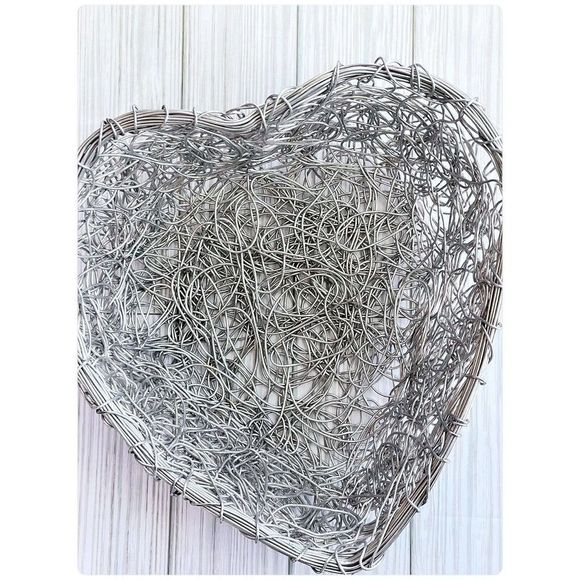 Heart Twist Wire Mesh Basket. Metal Basket Or Bowl. - Picture 3 of 5
